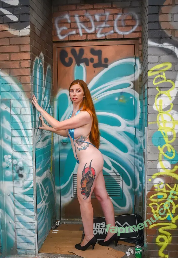 themeganakaaldi nude photo #0014 (themeganakaaldi)