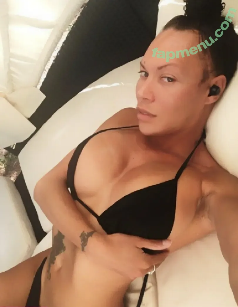 themiaisabella nude photo #0010 (themiaisabella)