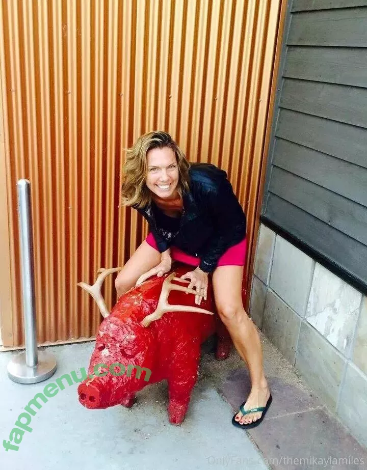 themikaylamiles nude photo #0198 (themikaylamiles)