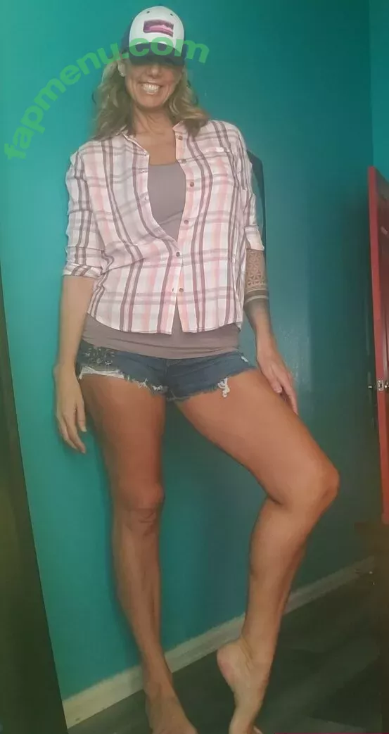 themikaylamiles nude photo #0246 (themikaylamiles)