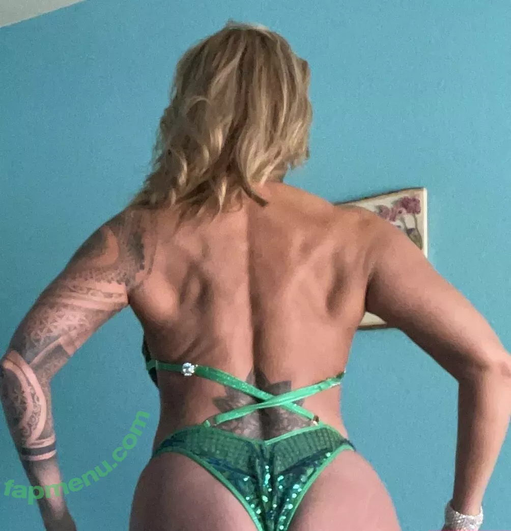 themikaylamiles nude photo #0376 (themikaylamiles)