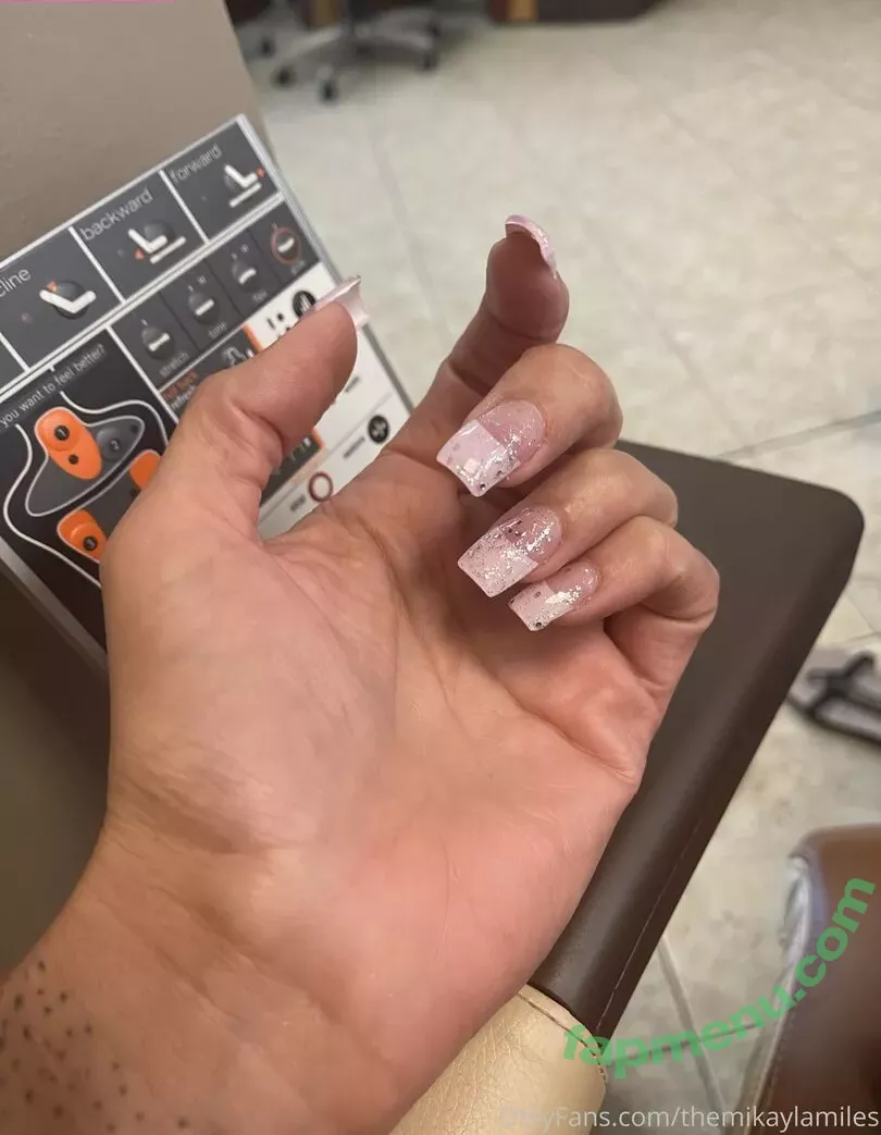 themikaylamiles nude photo #0390 (themikaylamiles)