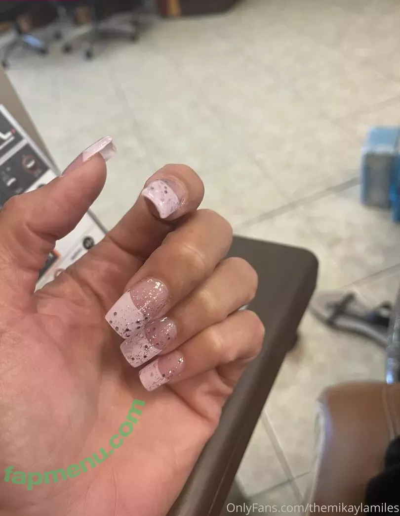 themikaylamiles nude photo #0393 (themikaylamiles)