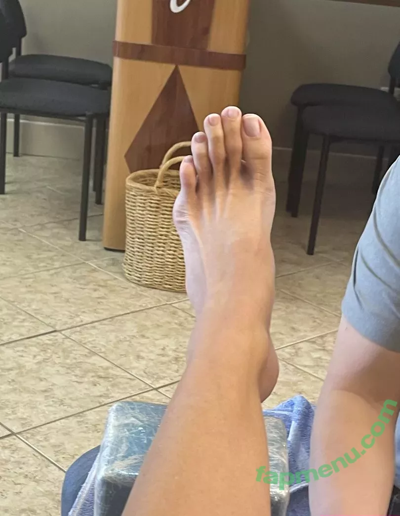 themikaylamiles nude photo #0396 (themikaylamiles)