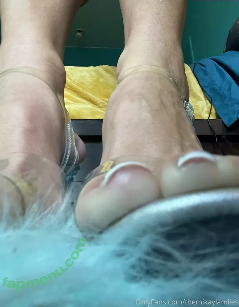 themikaylamiles nude photo #0401 (themikaylamiles)