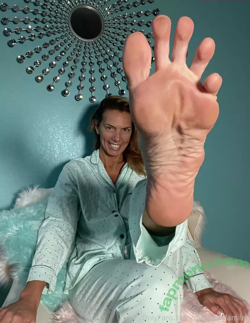 themikaylamiles nude photo #0451 (themikaylamiles)