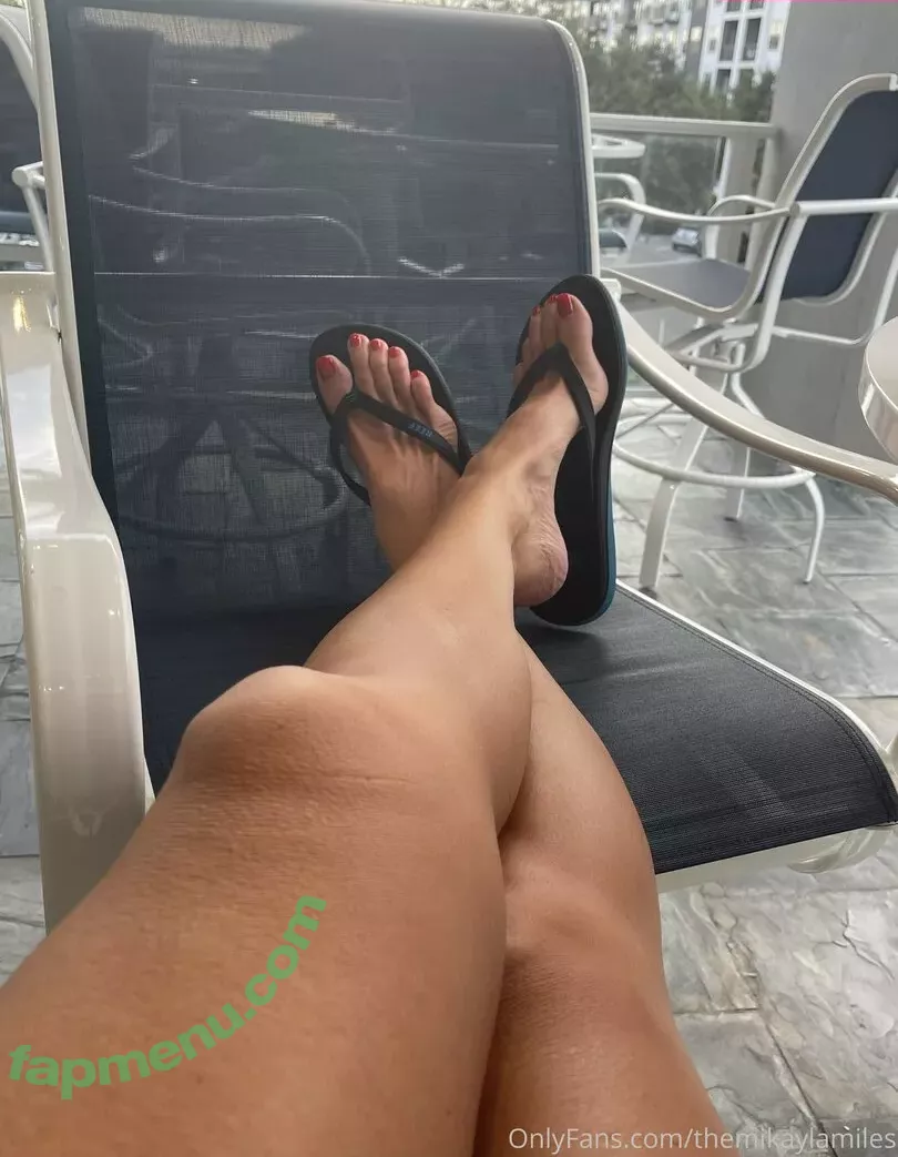 themikaylamiles nude photo #0454 (themikaylamiles)