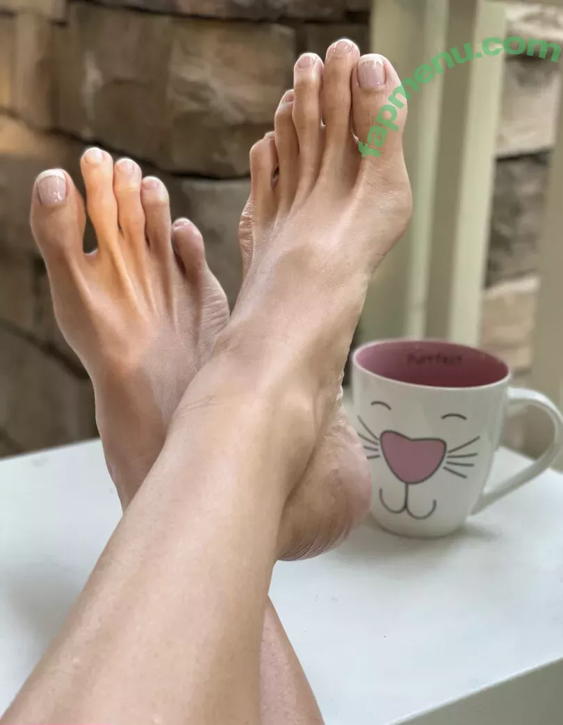 themikaylamiles nude photo #0461 (themikaylamiles)