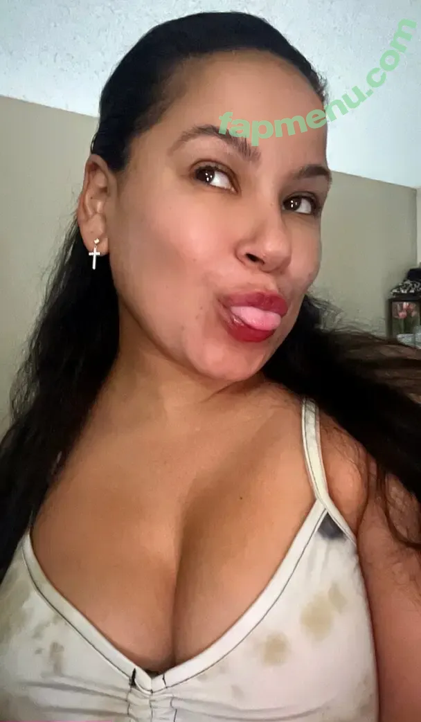 thenewqueenofcomedy nude photo #0134 (thenewqueenofcomedy)