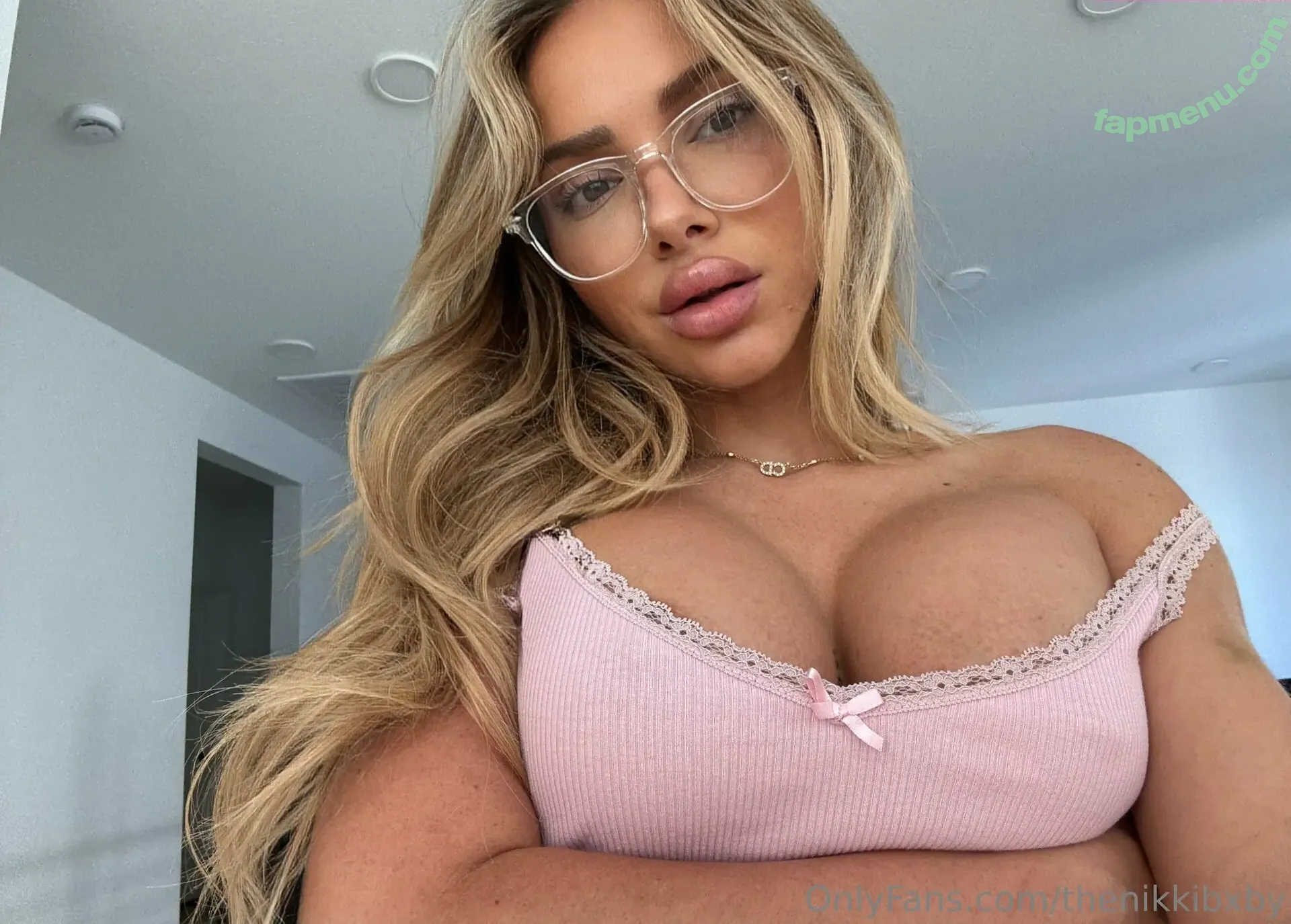 thenikkibxby nude photo #0005 (thenikkibxby)