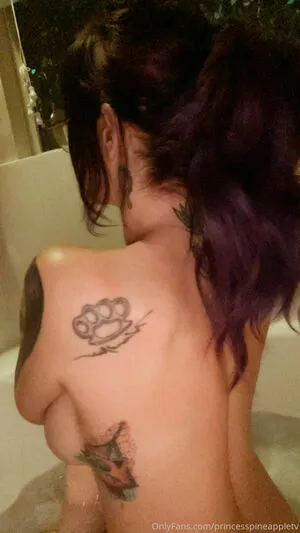 theonlinegirlfriend / wildaboutpineapple nude photo #0009