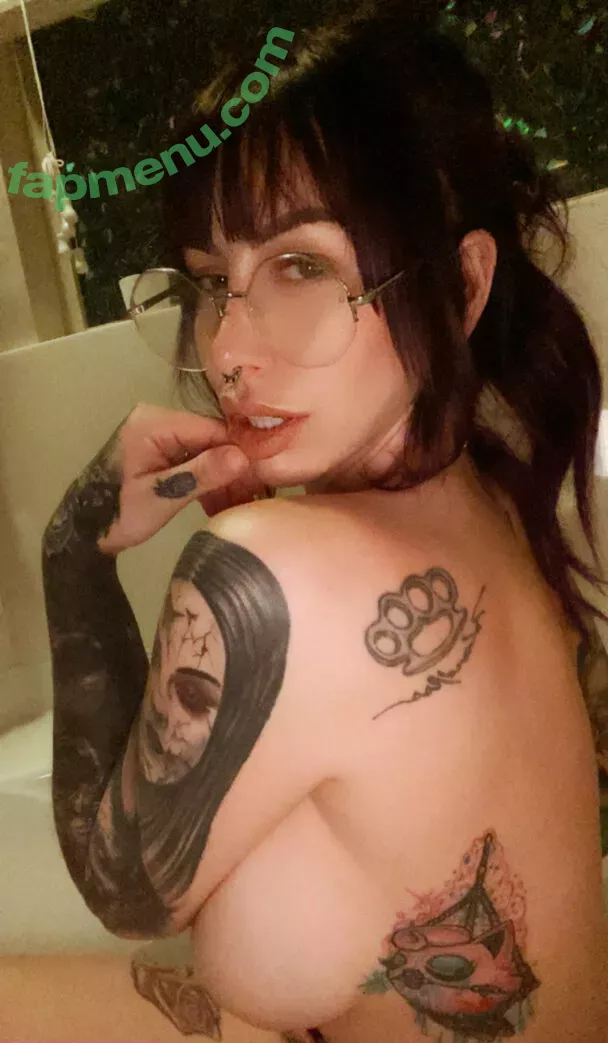 theonlinegirlfriend nude photo #0007 (wildaboutpineapple)