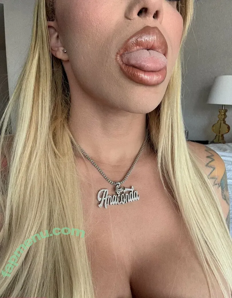 theonlyanaconda nude photo #0129 (AndreaAnaconda / theonlyanaconduh)