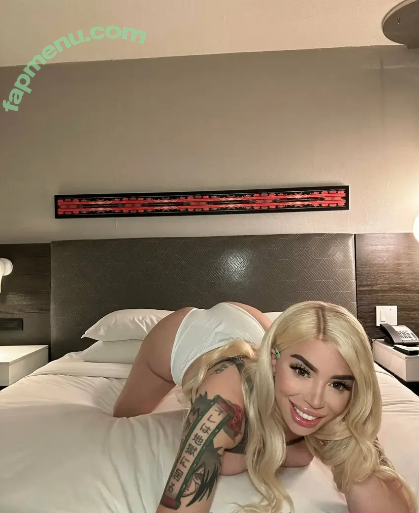 theonlyanaconda nude photo #0164 (AndreaAnaconda / theonlyanaconduh)
