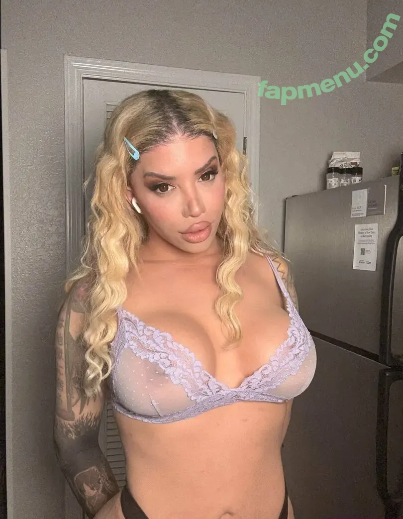theonlyanaconda nude photo #0200 (AndreaAnaconda / theonlyanaconduh)
