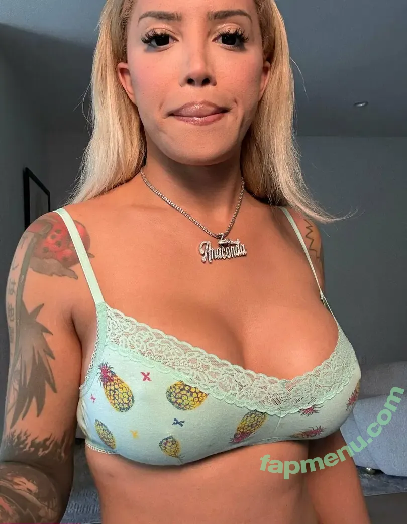 theonlyanaconda nude photo #0201 (AndreaAnaconda / theonlyanaconduh)