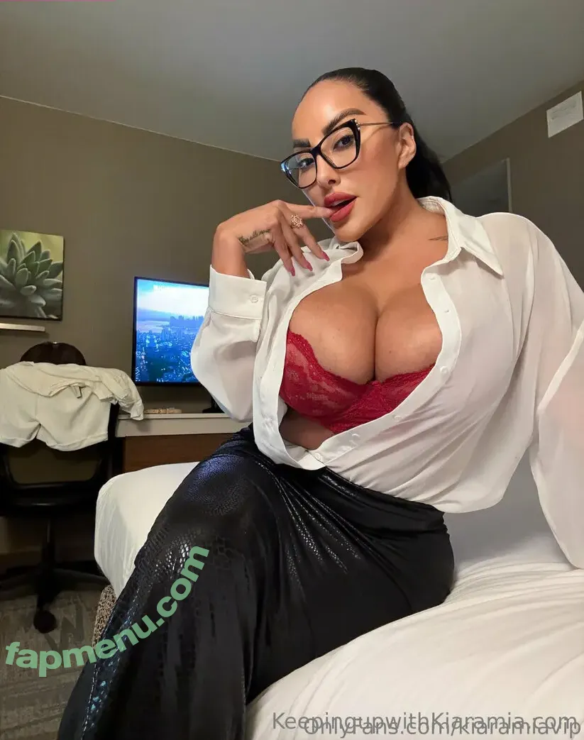 theonlykiaramia nude photo #0228 (theonlykiaramia)