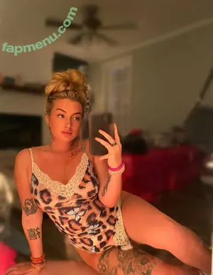  nude photo #0001