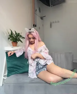  nude photo #0001