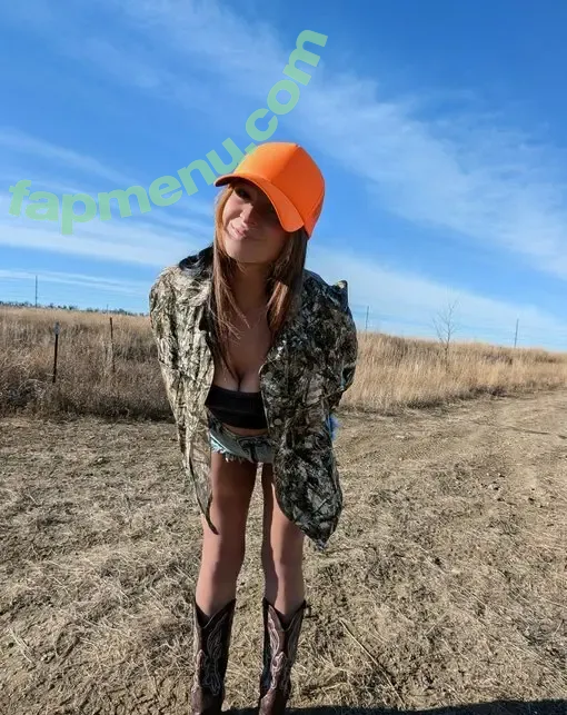 thepunchyhoe nude photo #0017 (thekendrajames)