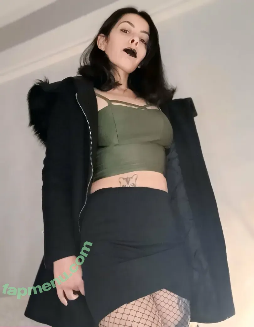 thequeenfetishes nude photo #0048 (thequeensconfections)