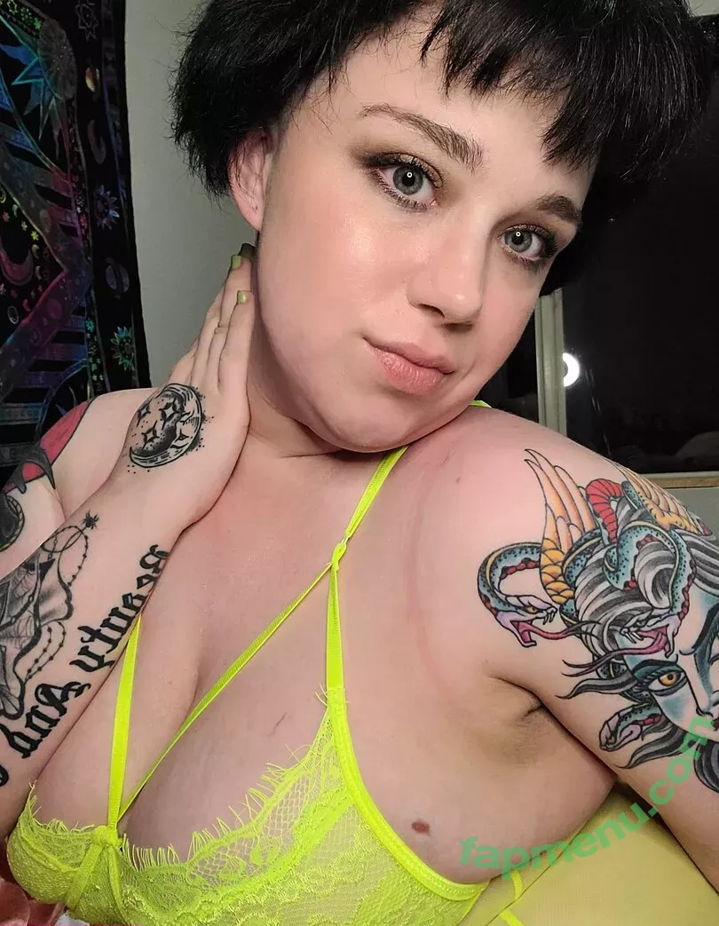 thequeenhasarrived nude photo #0156 (thequeenhasarrived)