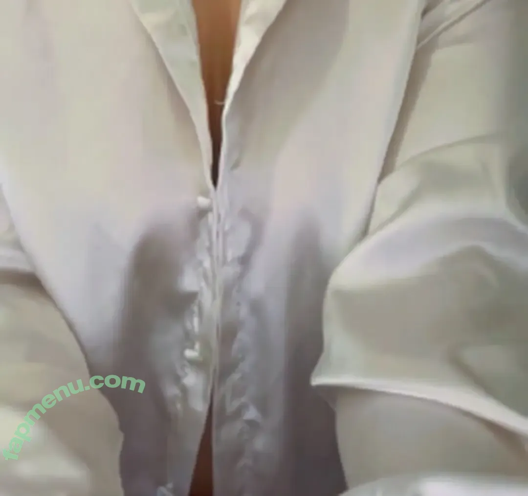 thequeensboudoir nude photo #0032 (champagne-tearsxo / thatserinsworld)