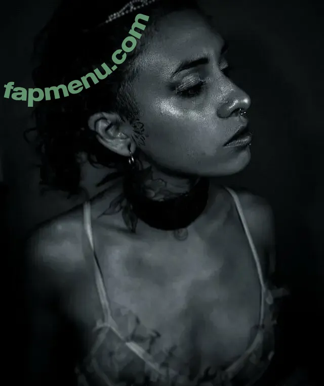 thequeenwithcurls nude photo #0063 (_queenwithcurls)