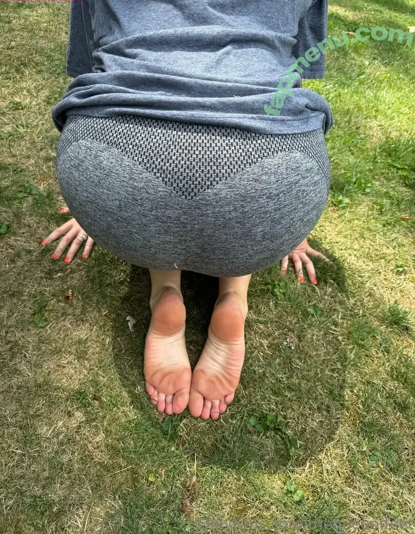 thequeeoffeet nude photo #0053 (thequeeoffeet)