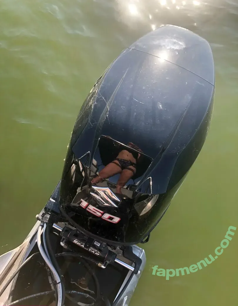 theraccoongoddess nude photo #0004 (theraccoongoddess)