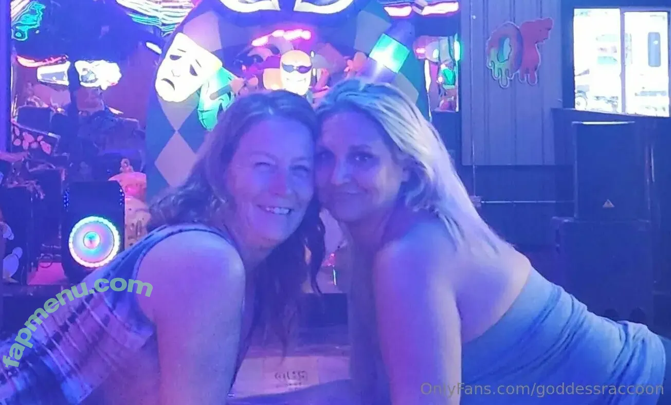 theraccoongoddess nude photo #0005 (theraccoongoddess)