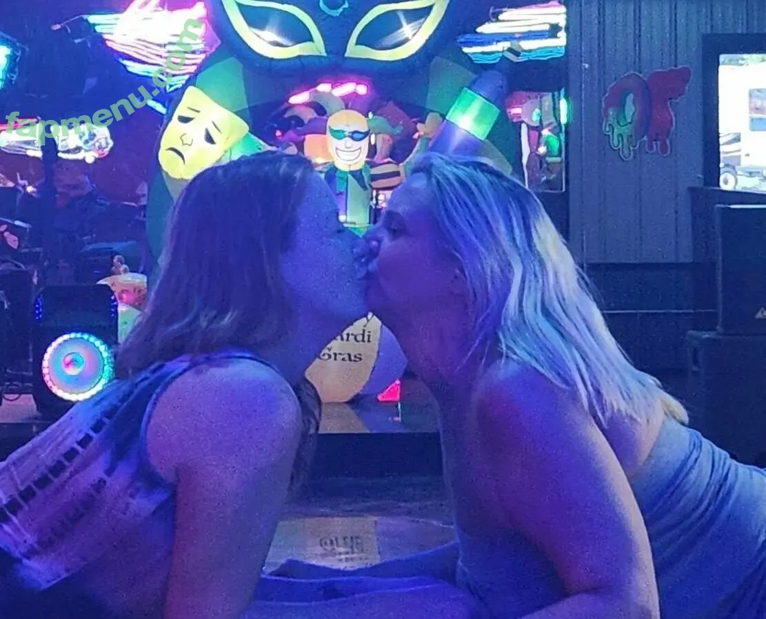 theraccoongoddess nude photo #0007 (theraccoongoddess)