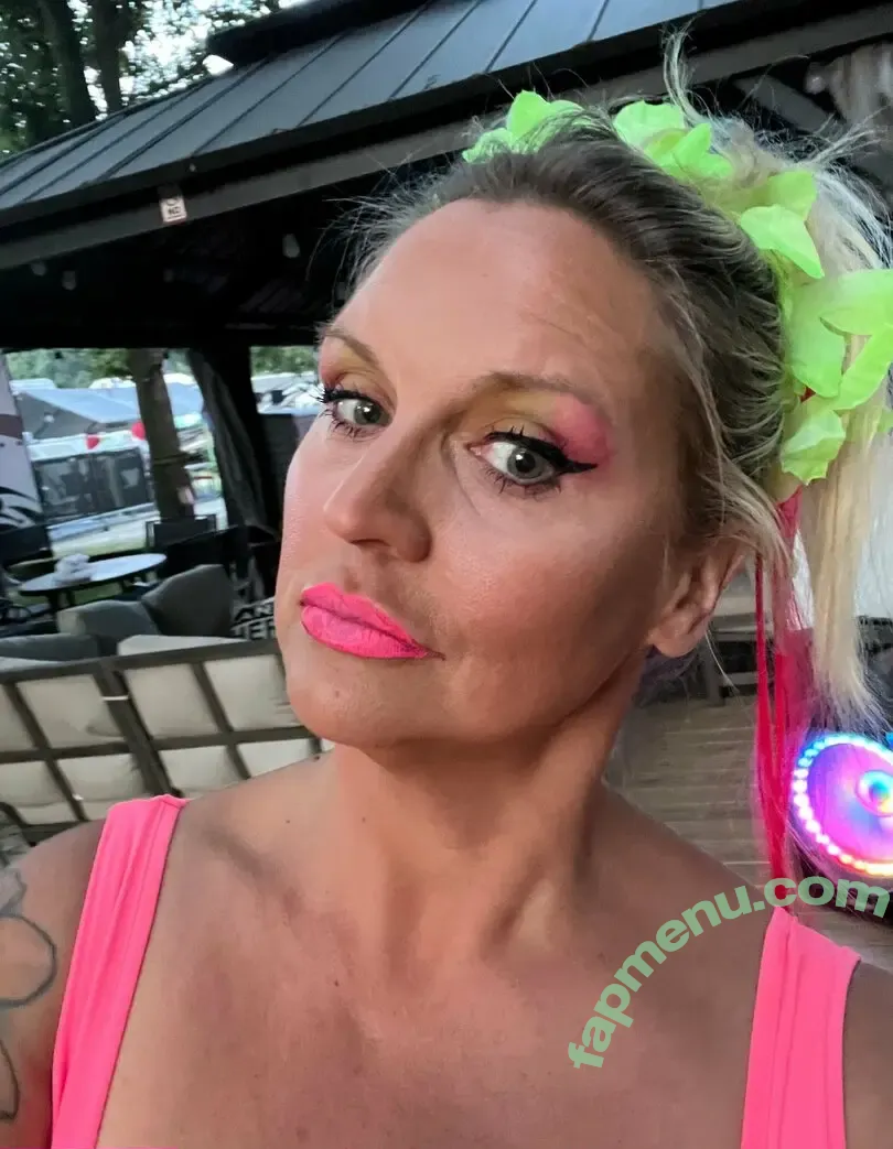 theraccoongoddess nude photo #0023 (theraccoongoddess)