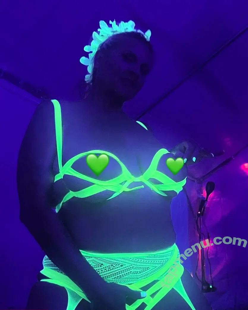 theraccoongoddess nude photo #0024 (theraccoongoddess)