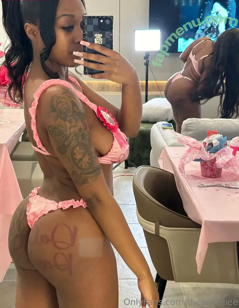 therealaliee nude photo #0059 (therealalilee)