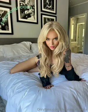therealdarlaeliza / therealaalize nude photo #0013