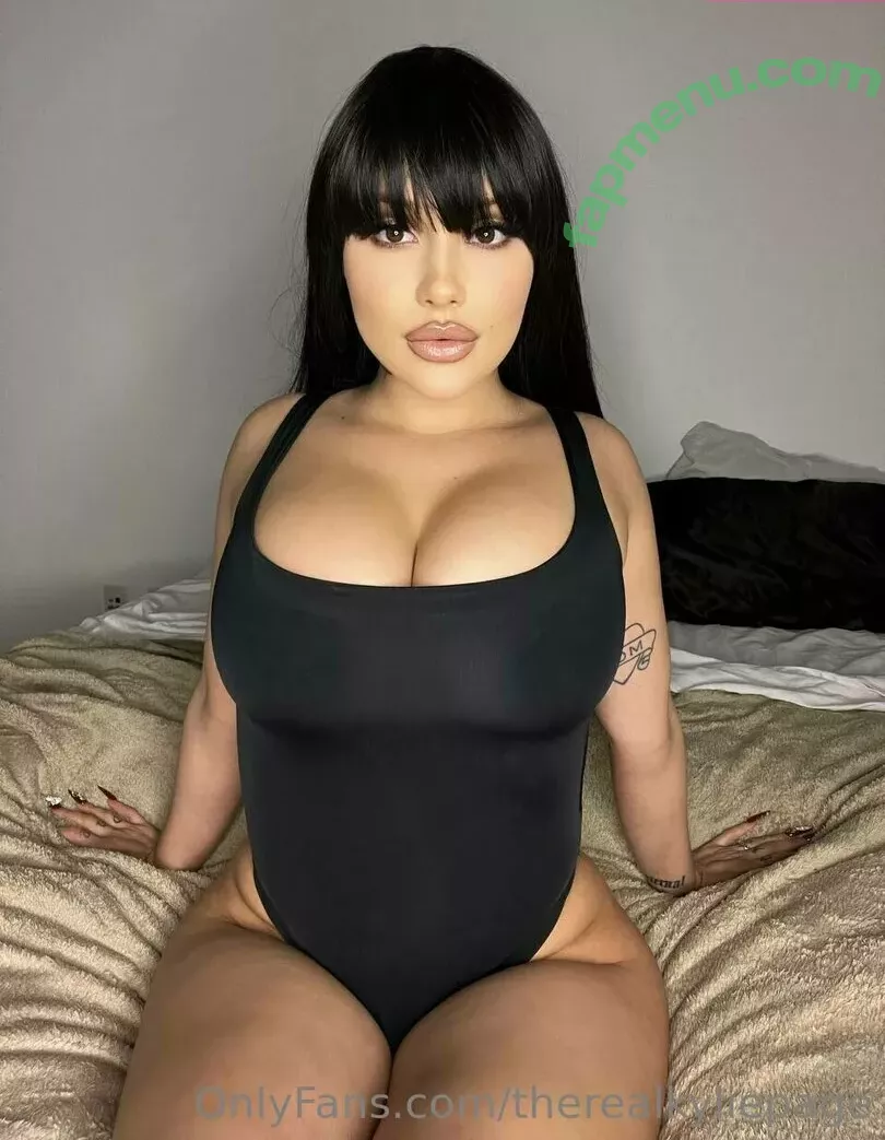 therealkyliepage nude photo #0070 (kyliepageofficial)