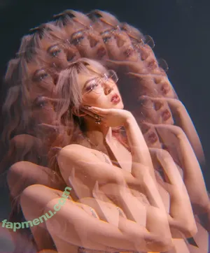  nude photo #0009