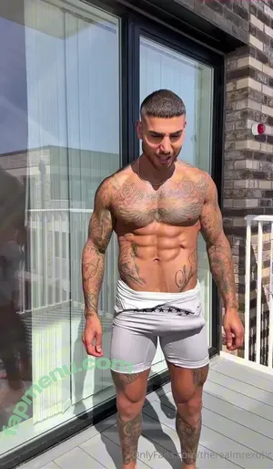 therealmrexotic / thelifeofgillz nude photo #0001