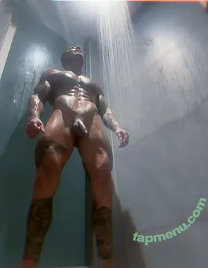 therealmrexotic / thelifeofgillz nude photo #0002