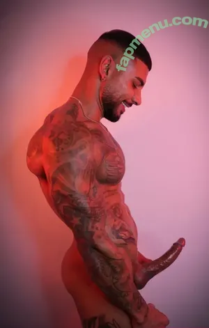 therealmrexotic / thelifeofgillz nude photo #0040