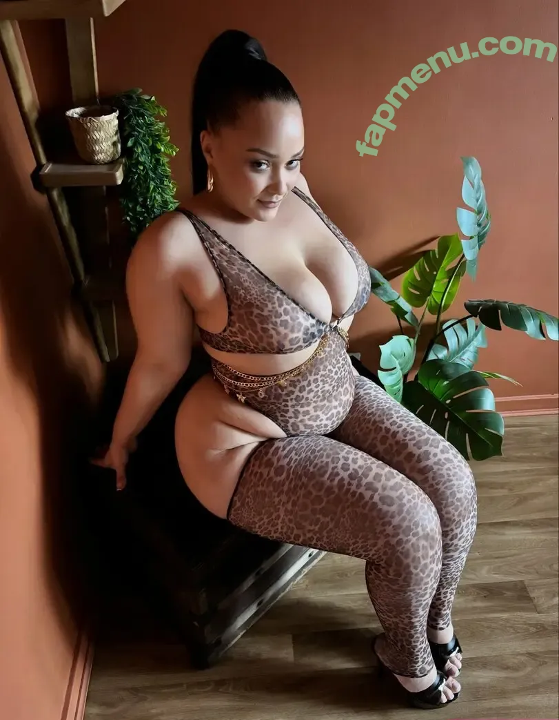 therealnatalie nude photo #0059 (Natalie E. Wade / thereal.natalie)