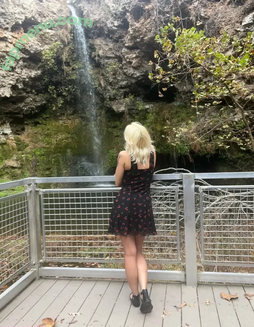 Therealprincesstiabeanie nude photo #0014 (Therealprincesstiabeanie)