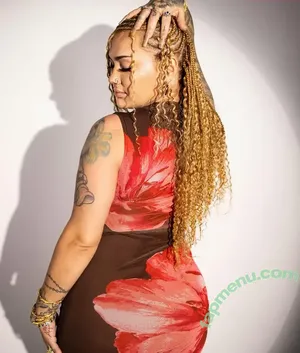 therealroyalskye / royalskyeofficial nude photo #0053
