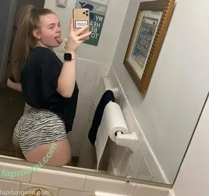 therealtayy / therealtayyyy1 nude photo #0031