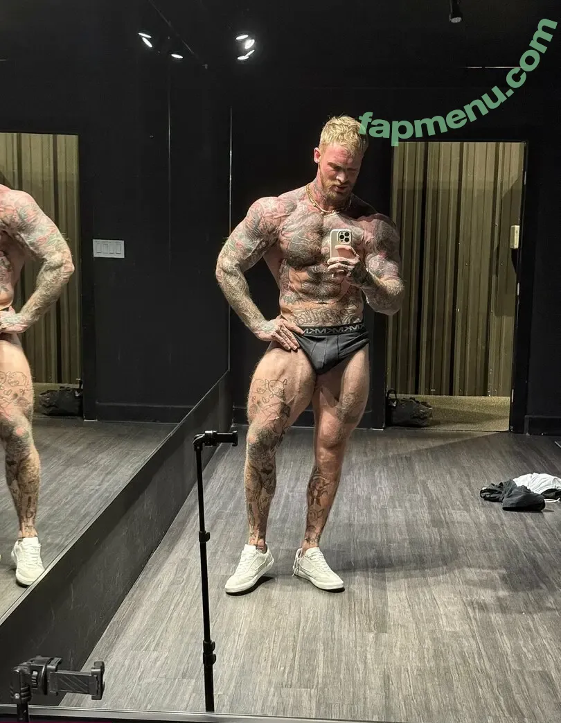 therealvanillagorilla nude photo #0013 (therealvanillagorillatattoos)