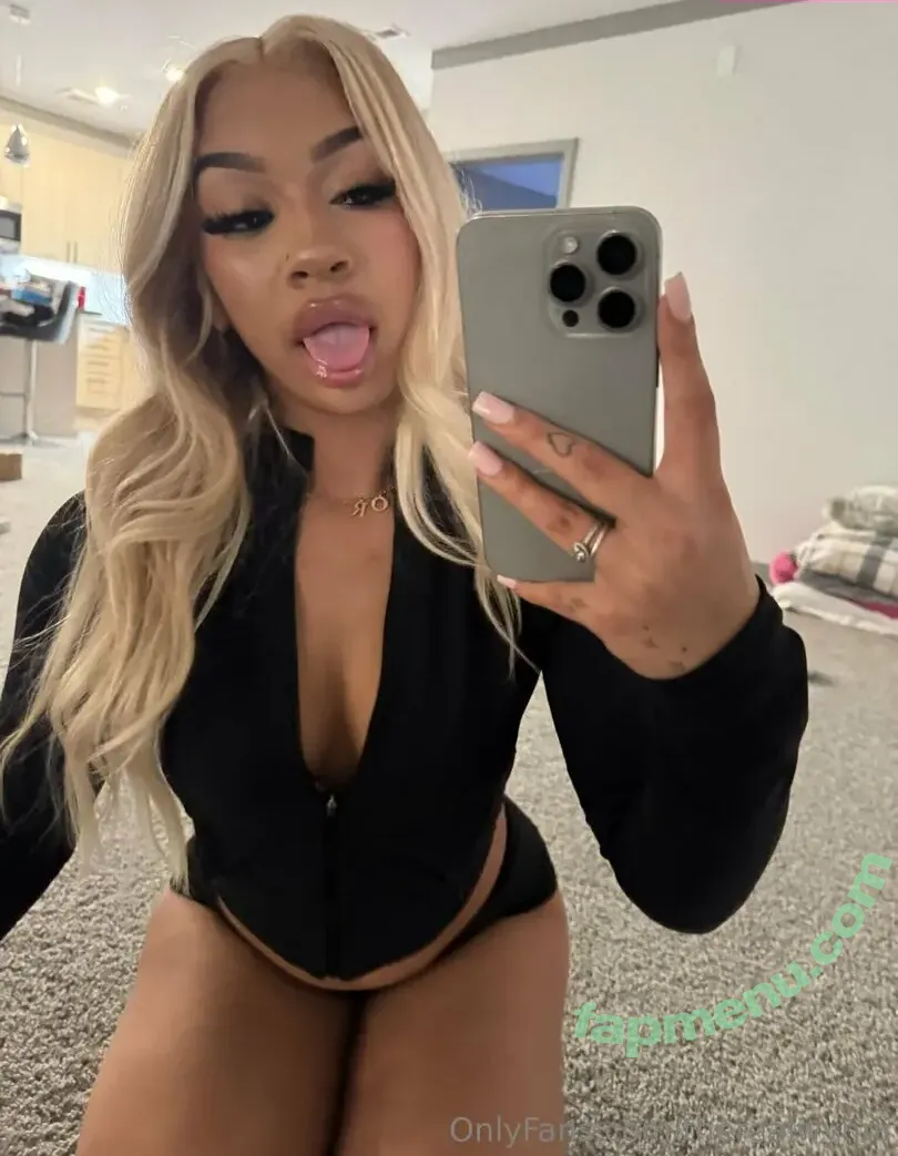 therealwynni nude photo #0001 (therealwinnie_)