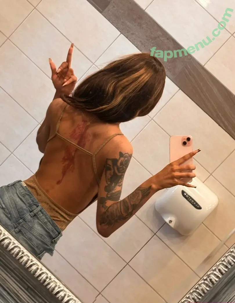 thereddragon2x nude photo #0102 (Lunaa2x / The Red Dragon / reddragon2x / theredragoon_)