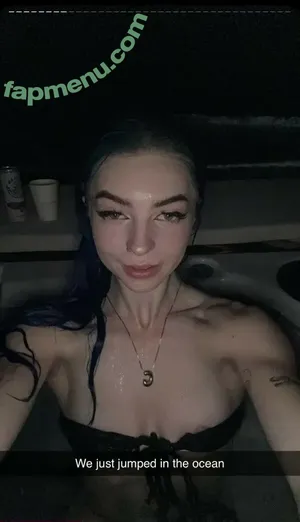  nude photo #0001