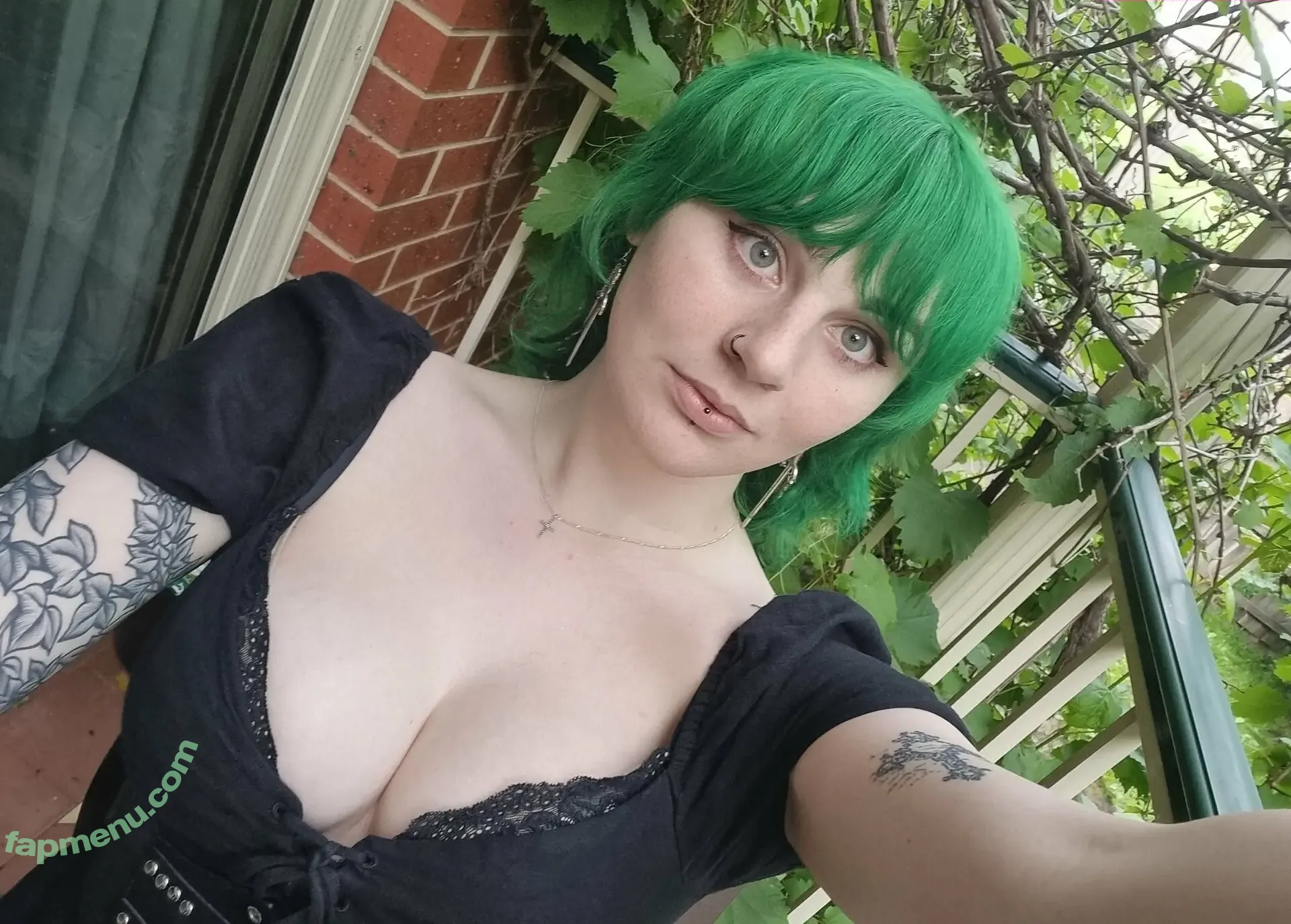 thereisnobeth nude photo #0018 (thereisnobeth)